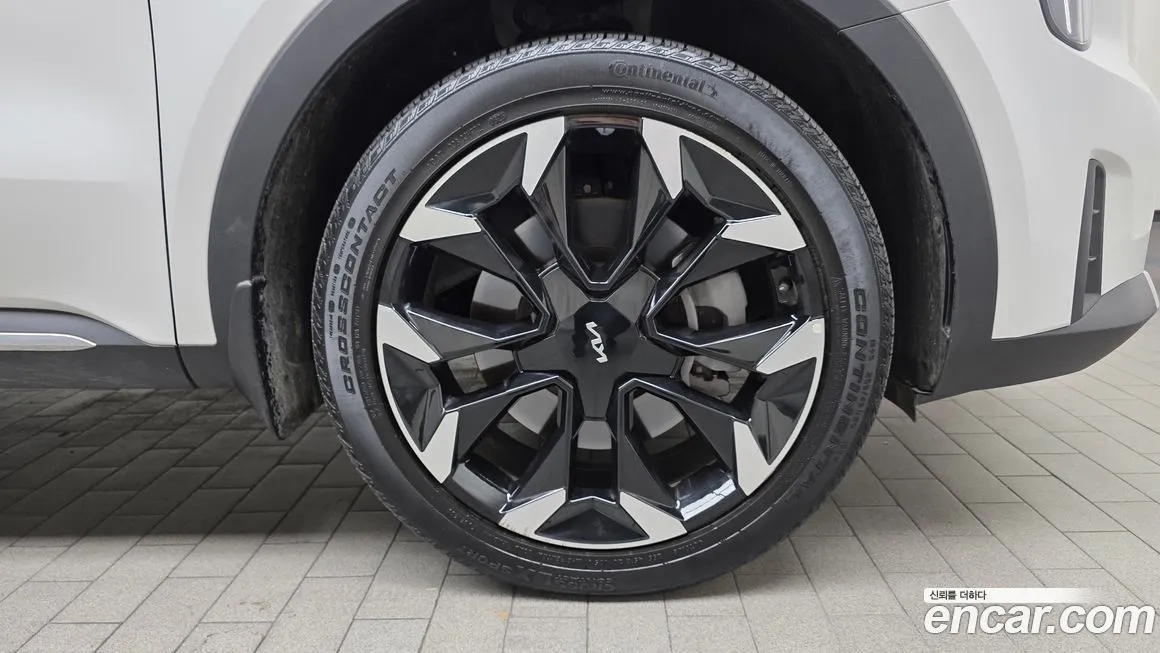 Kia Sorento — фото 5