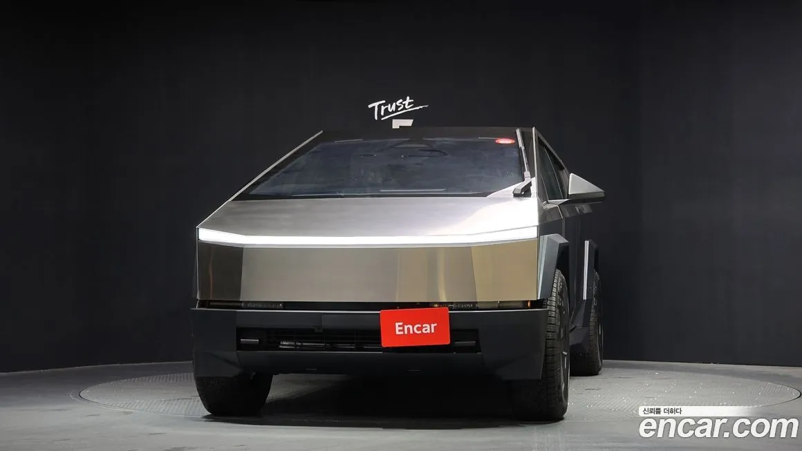 Tesla Cybertruck — фото 3