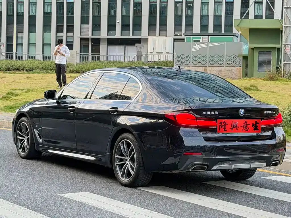 BMW 5 Series New Energy — фото 6