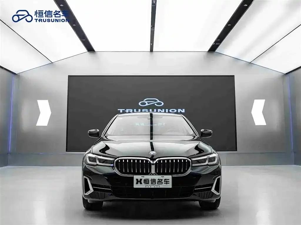 BMW 5 Series — фото 2
