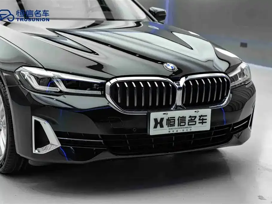 BMW 5 Series — фото 9