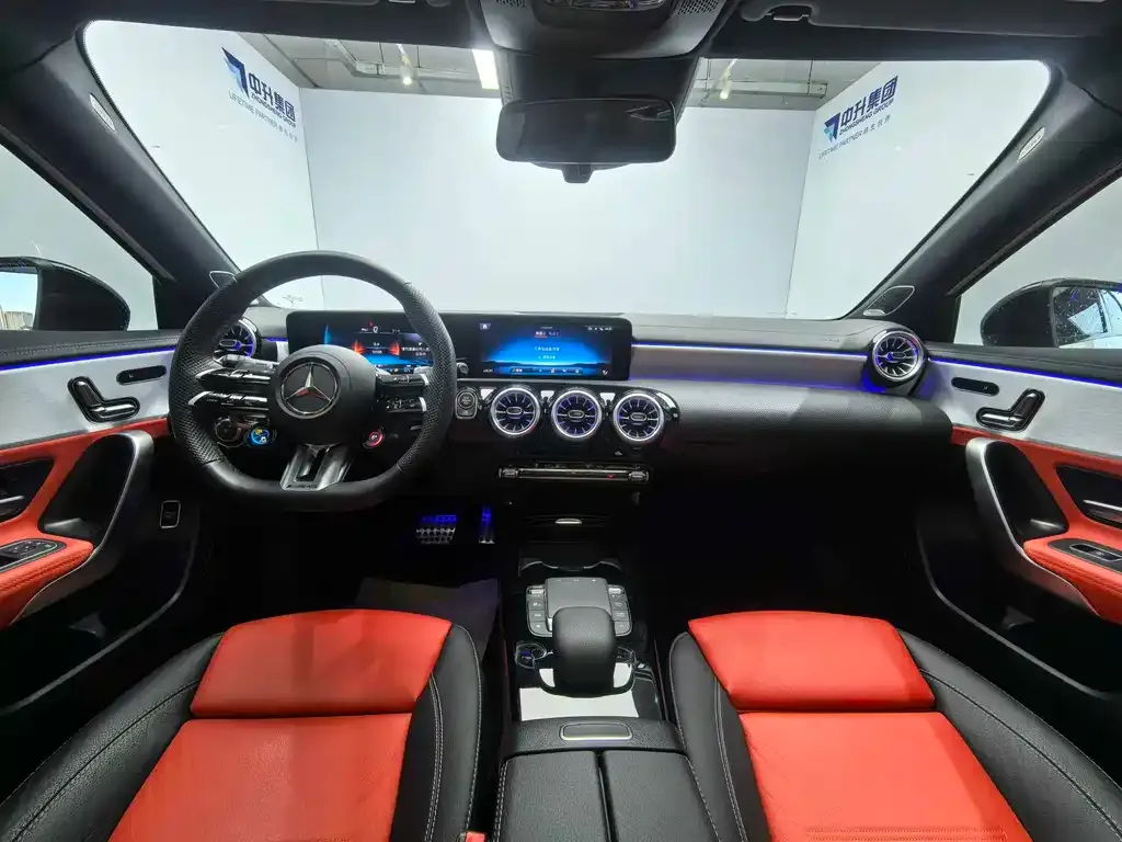 Mercedes-Benz A-Class AMG — фото 10