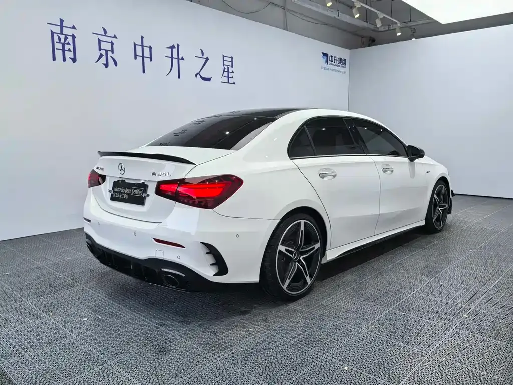 Mercedes-Benz A-Class AMG — фото 4