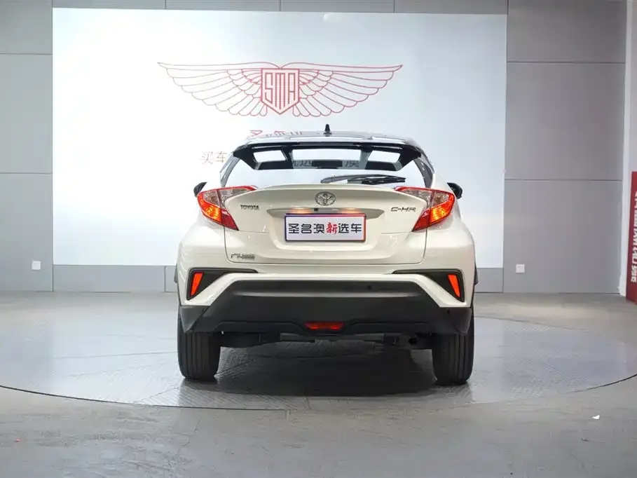 Toyota C-HR — фото 5