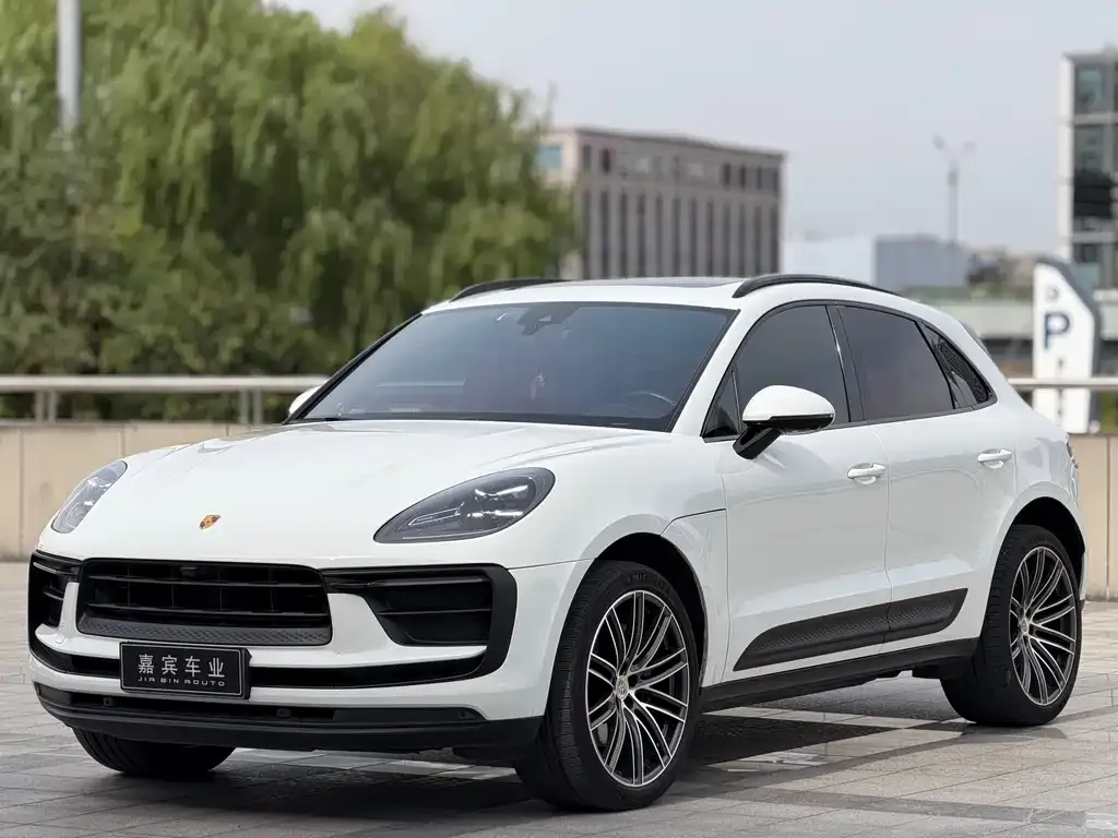 Porsche Macan — фото 1