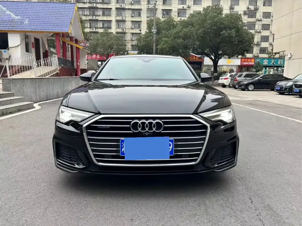 Audi A6L — фото 2