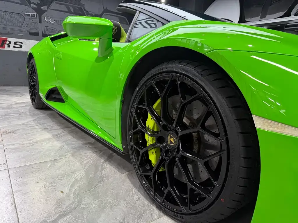 Lamborghini Huracan — фото 7