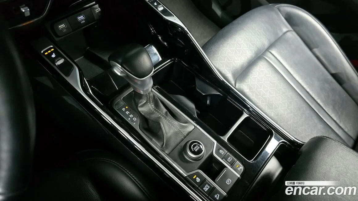 Kia Sorento — фото 9