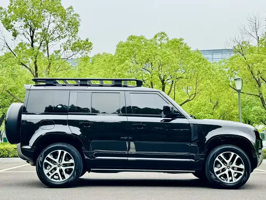 Land Rover Defender — фото 6