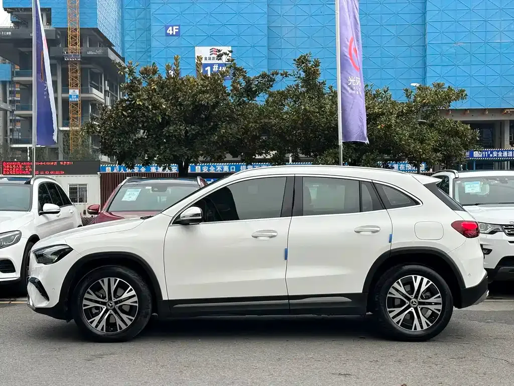 Mercedes-Benz GLA — фото 3