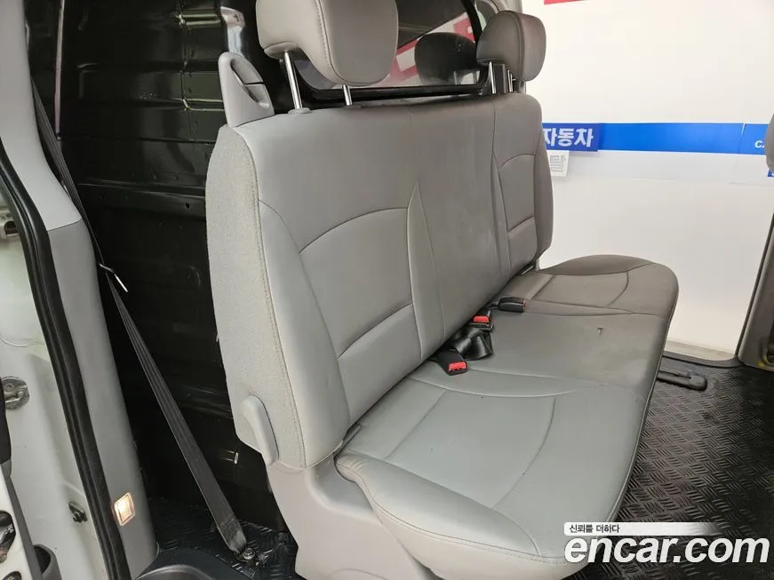 Hyundai Starex — фото 10