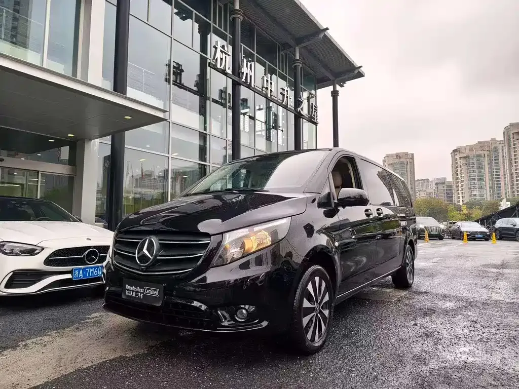 Mercedes-Benz Vito — фото 1