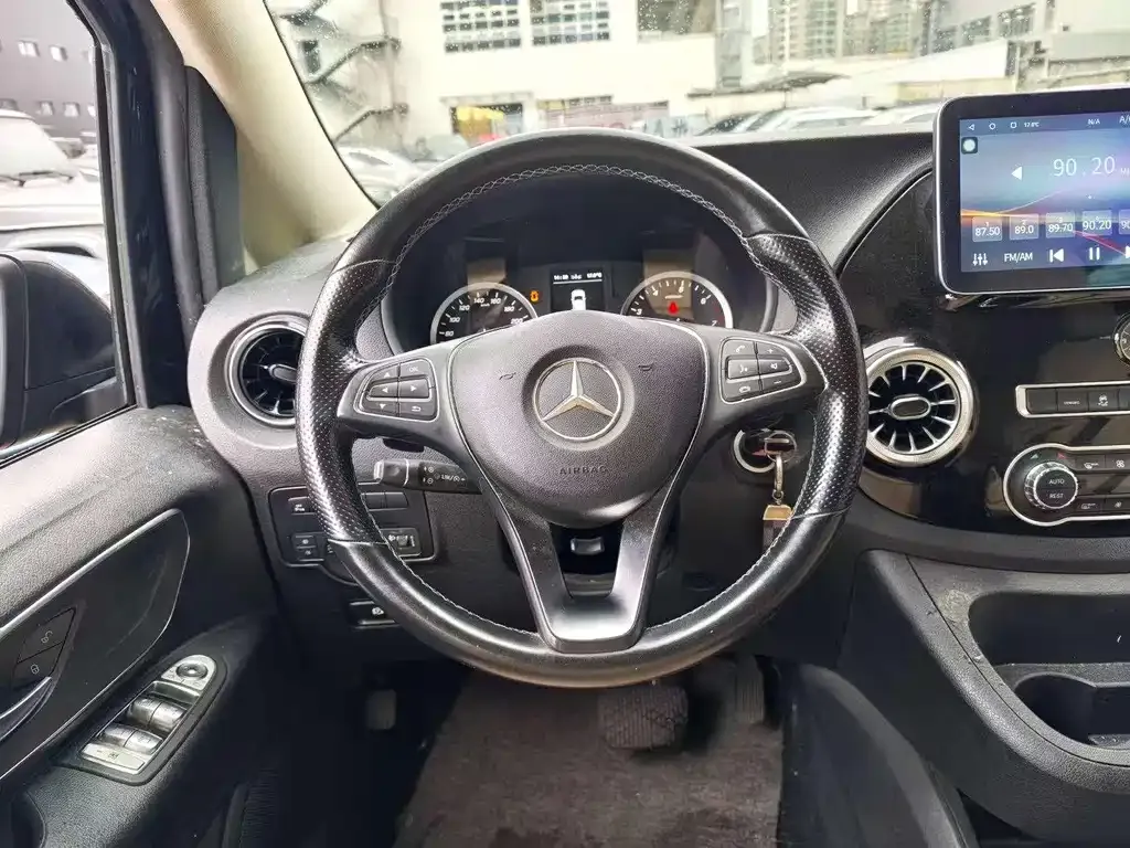 Mercedes-Benz Vito — фото 10