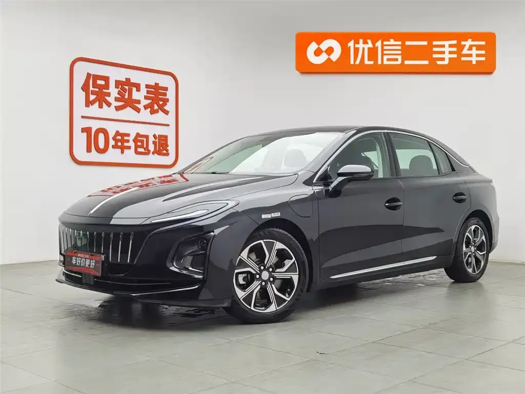 Hongqi E-QM5 — фото 1