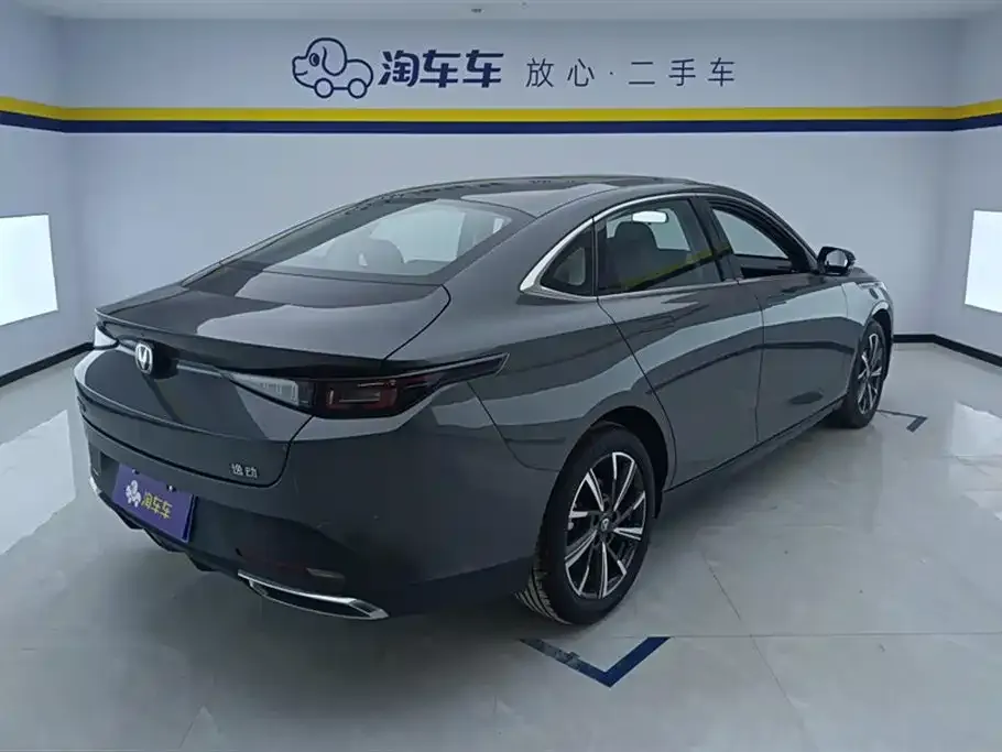 Changan Eado — фото 3