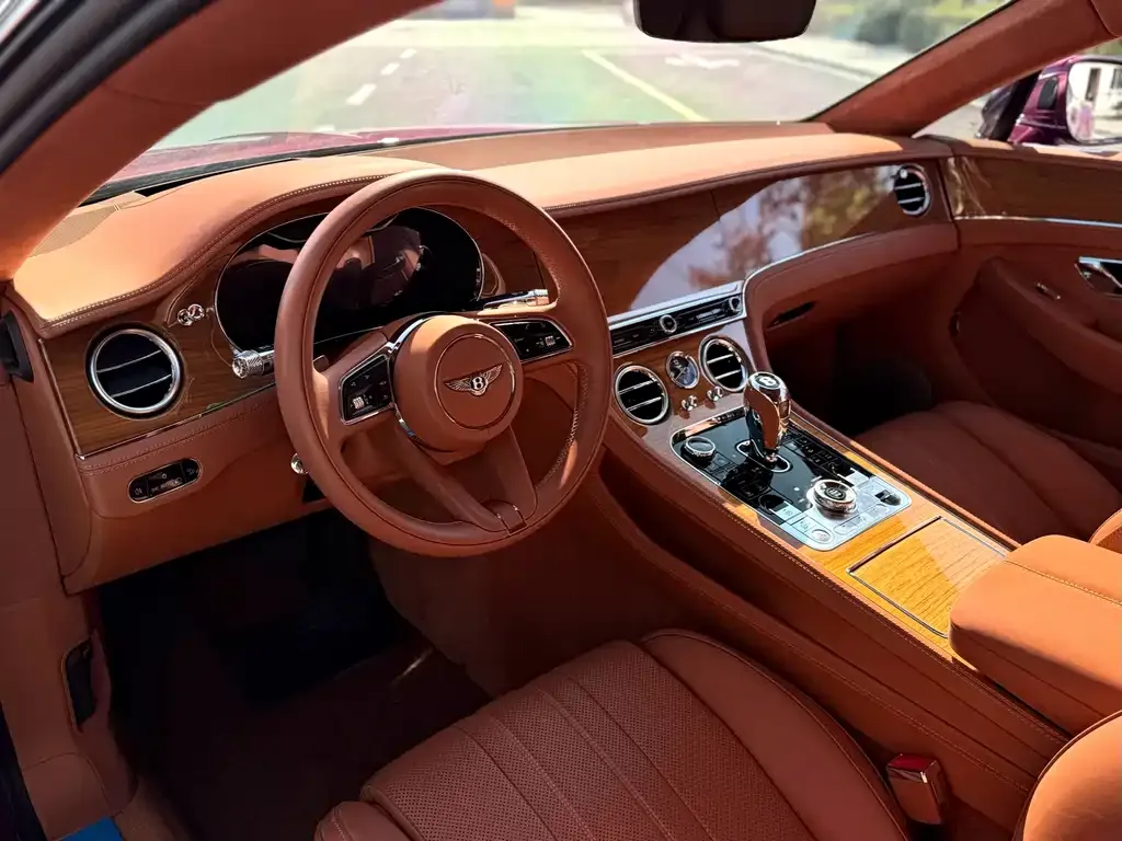 Bentley Continental — фото 6