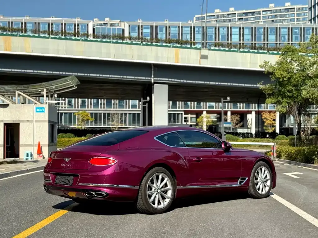 Bentley Continental — фото 7