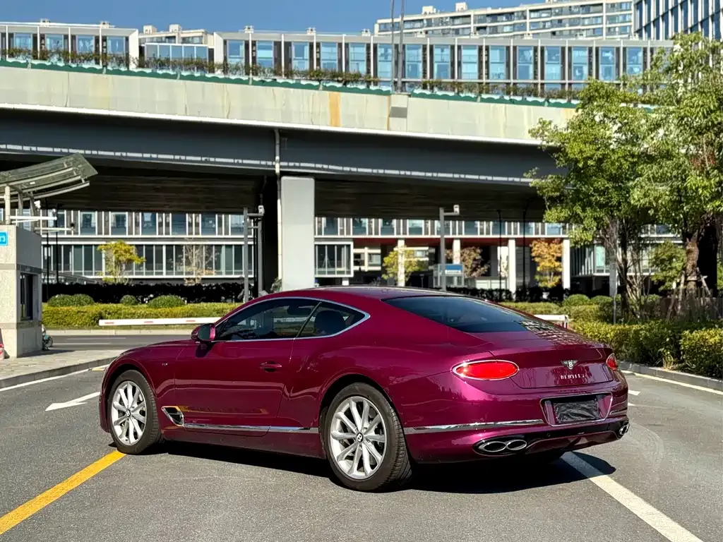 Bentley Continental — фото 9