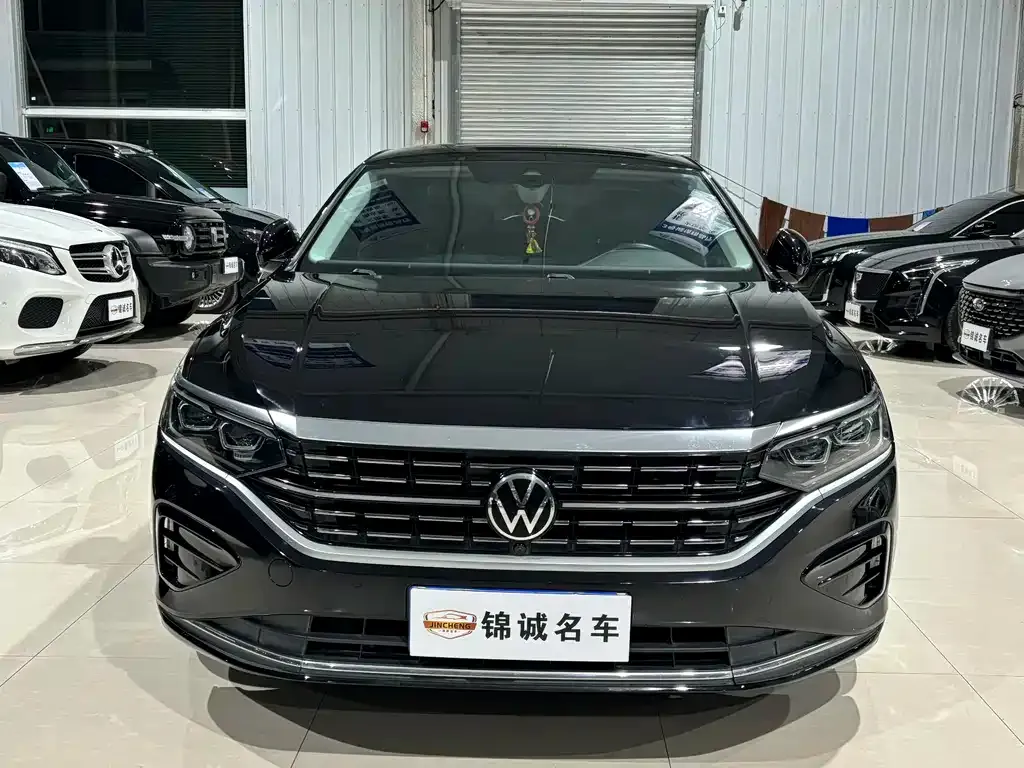Volkswagen Passat — фото 2