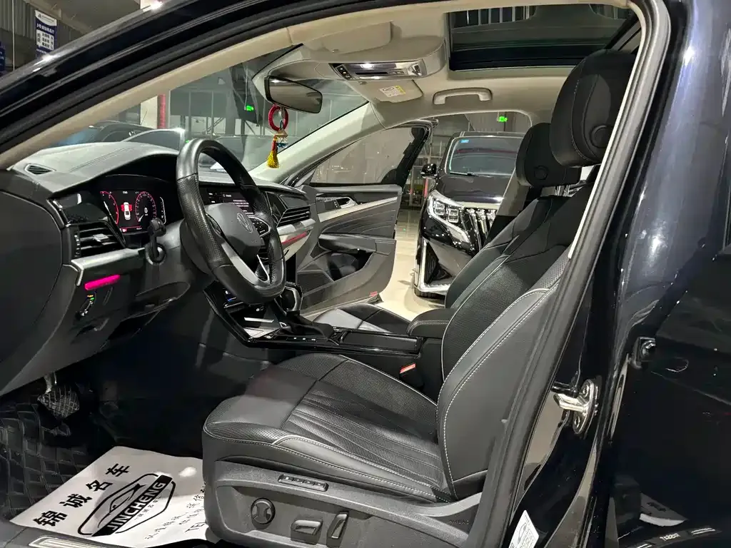 Volkswagen Passat — фото 8