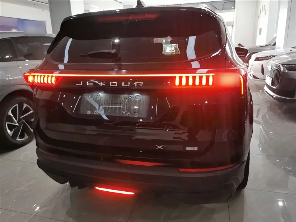 Jetour X70 C-DM — фото 6