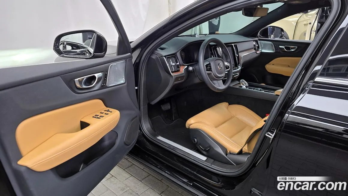 Volvo S60 — фото 10