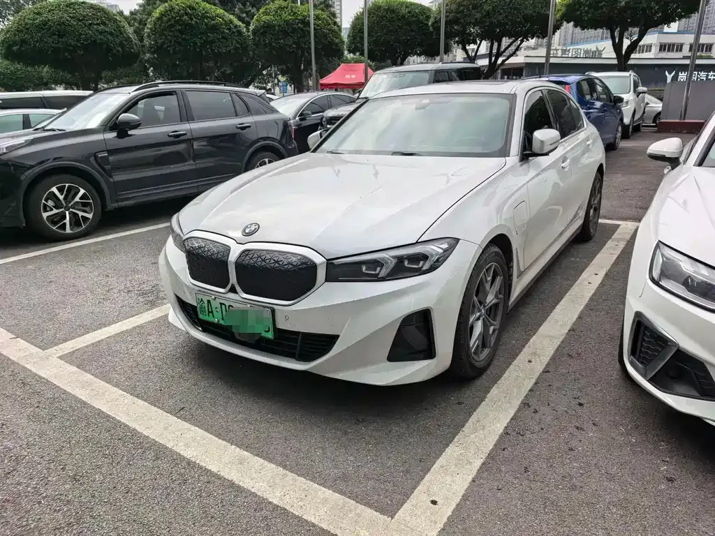 BMW i3 — фото 1