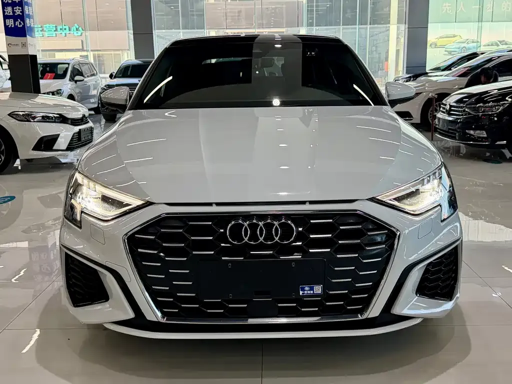 Audi A3 — фото 2