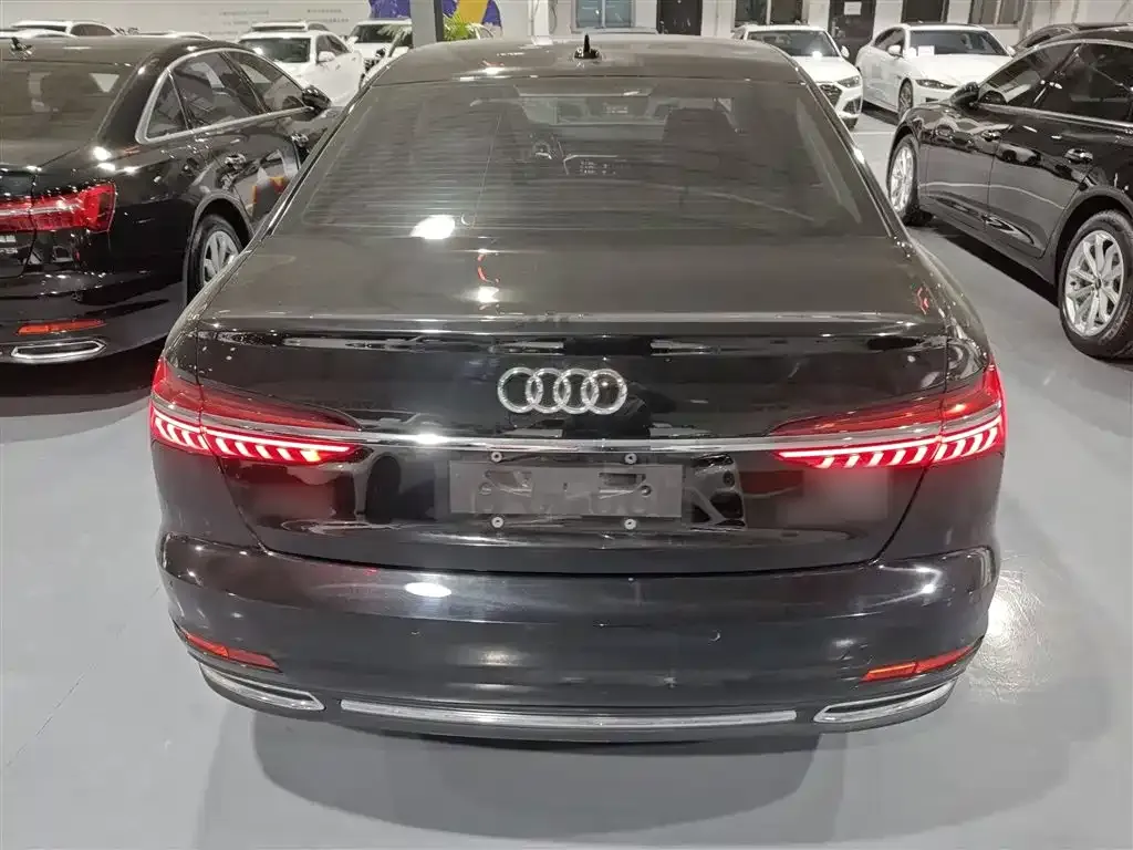 Audi A6L — фото 6