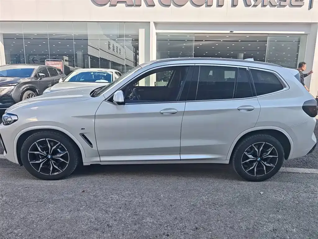 BMW X3 — фото 9