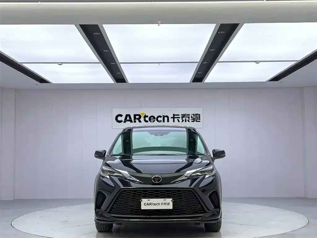 Toyota Granvia — фото 8