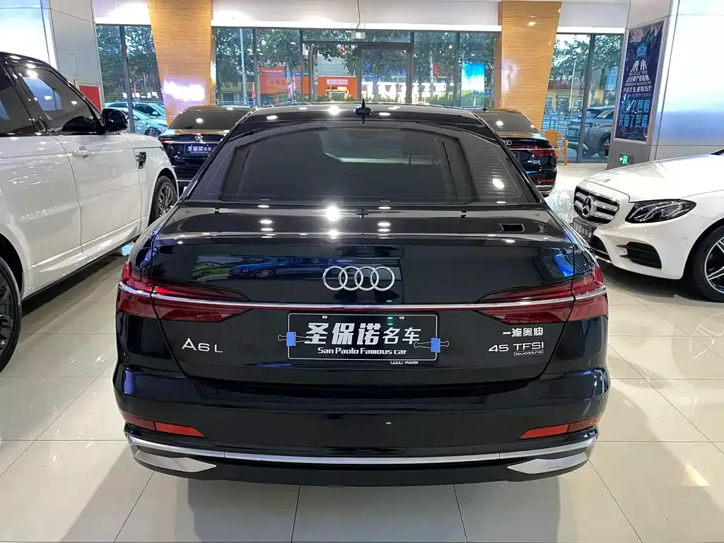Audi A6L — фото 5