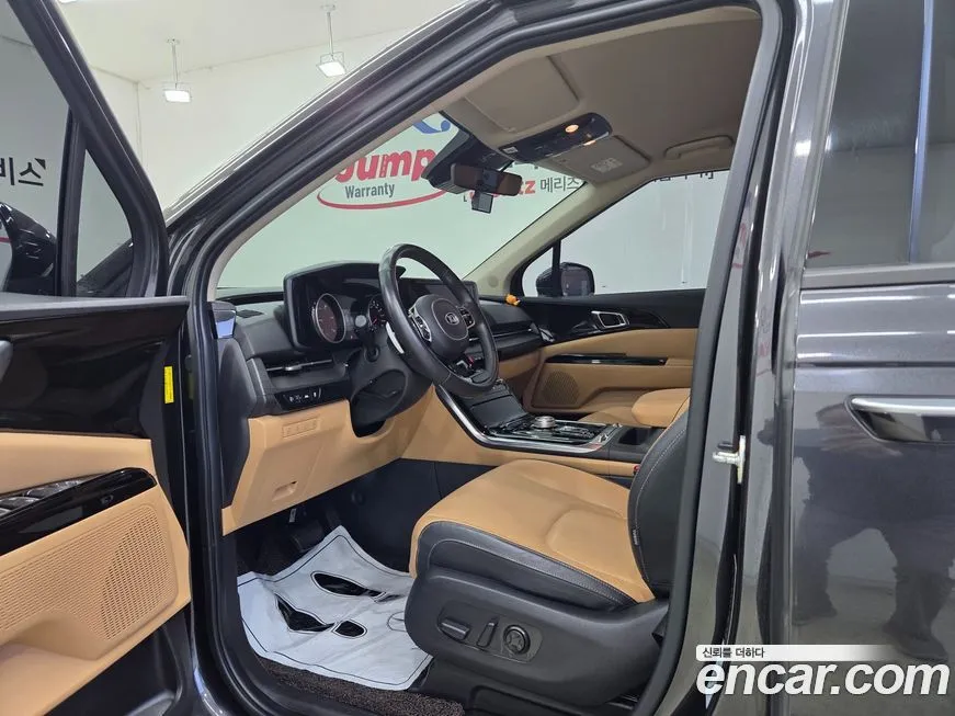 Kia Carnival — фото 10