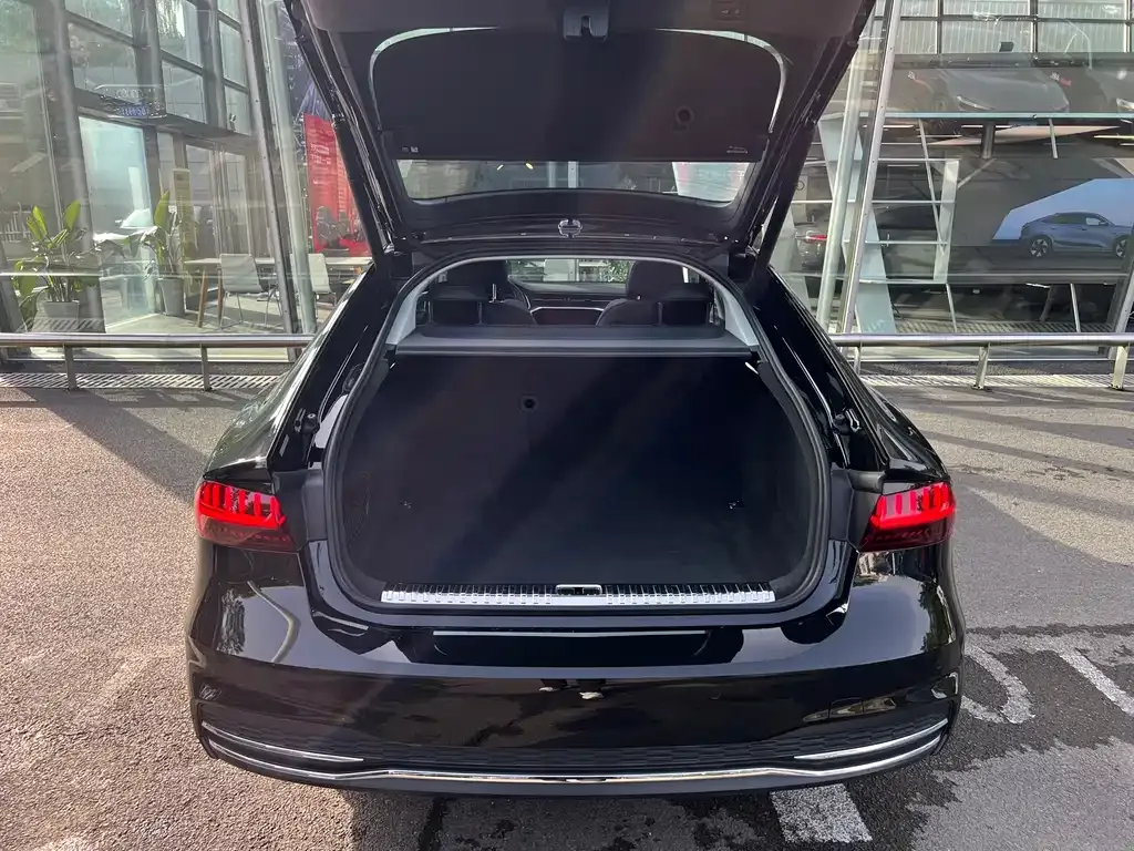 Audi A7 — фото 7