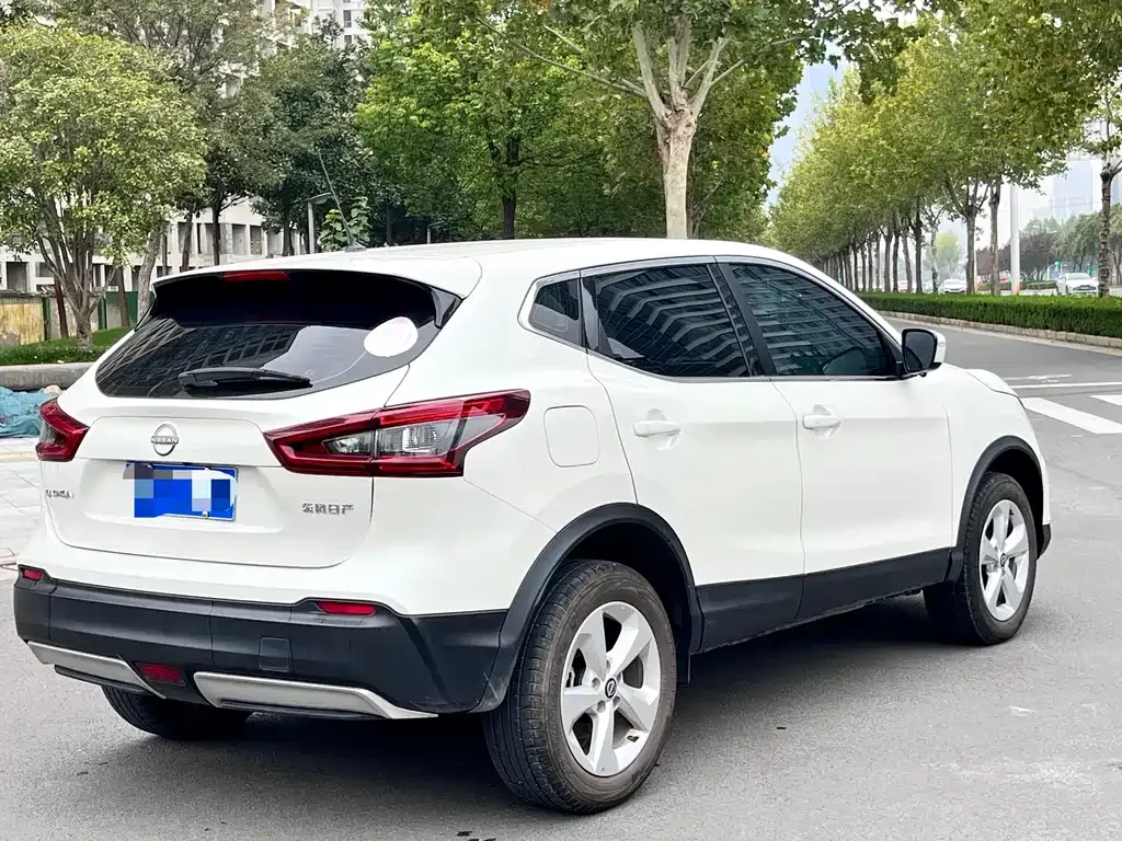 Nissan Qashqai — фото 6