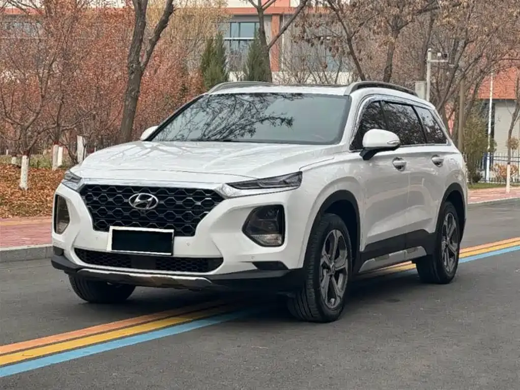 Hyundai Santa Fe — фото 1