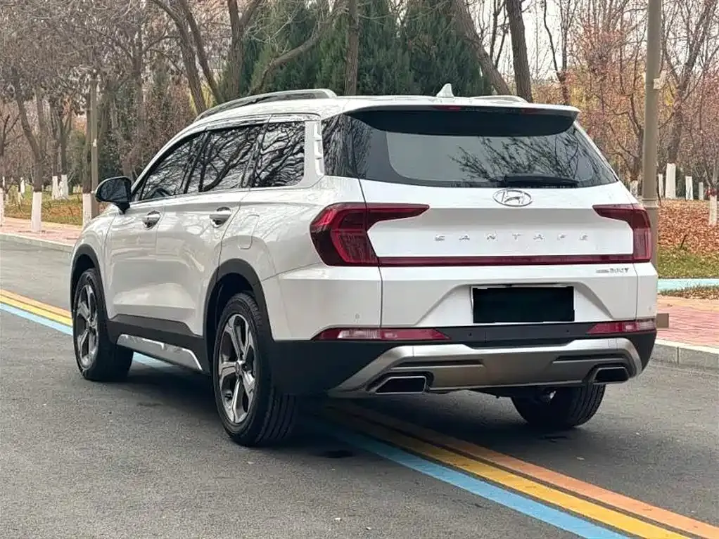Hyundai Santa Fe — фото 4