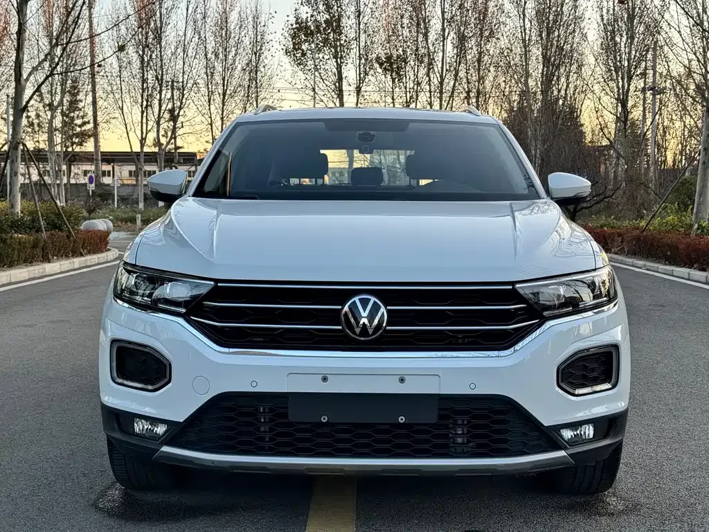 Volkswagen T-Roc — фото 2