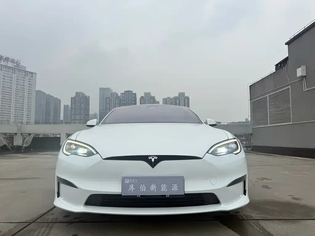 Tesla Model S — фото 2