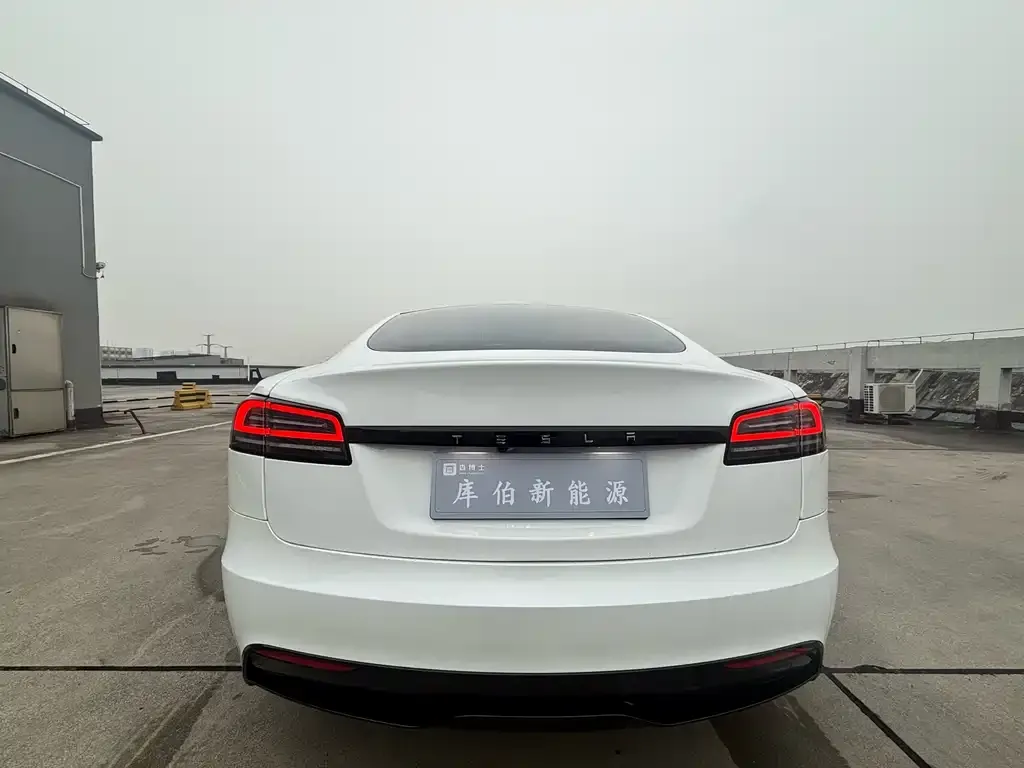 Tesla Model S — фото 6