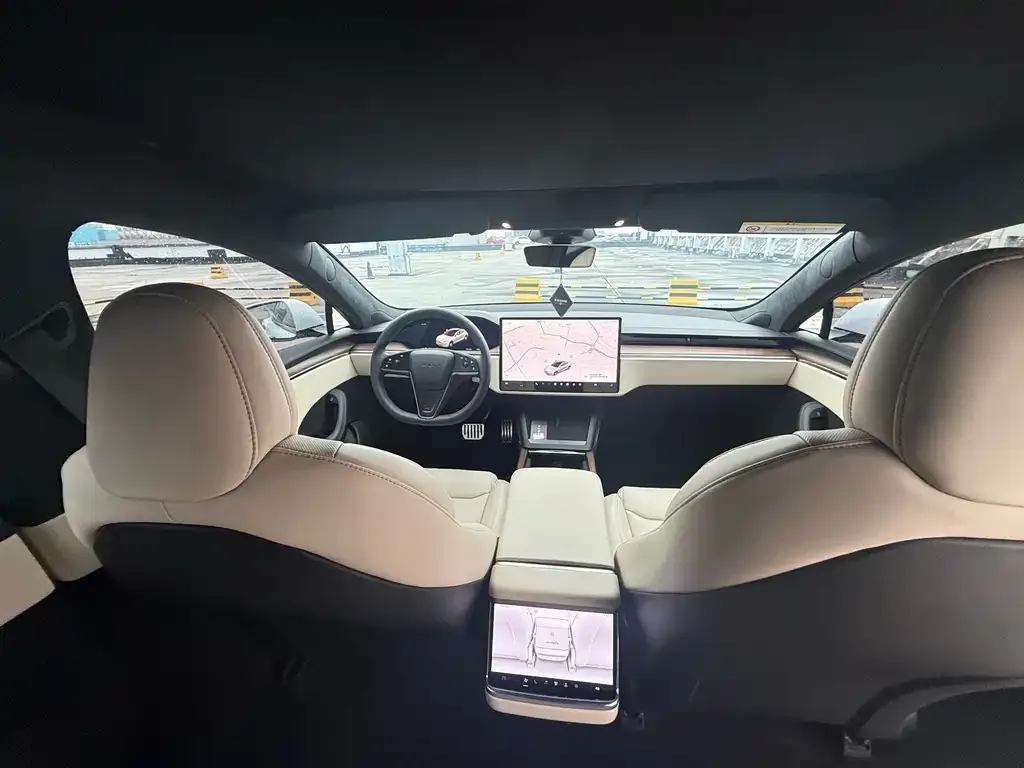 Tesla Model S — фото 8