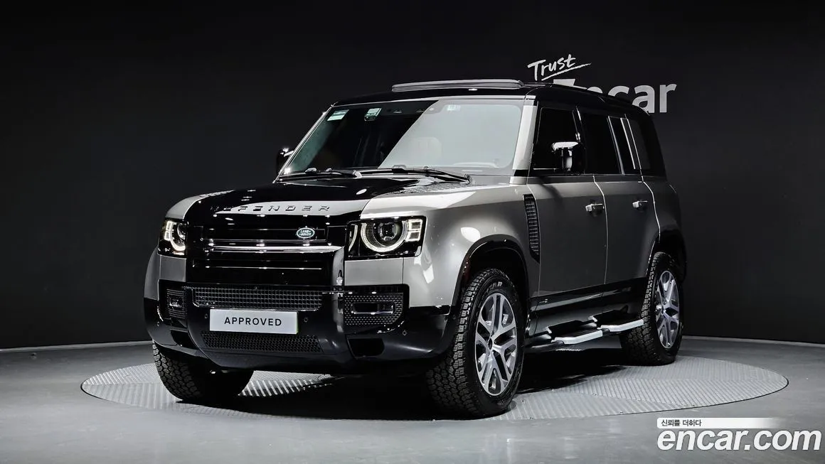 Land Rover Defender — фото 1