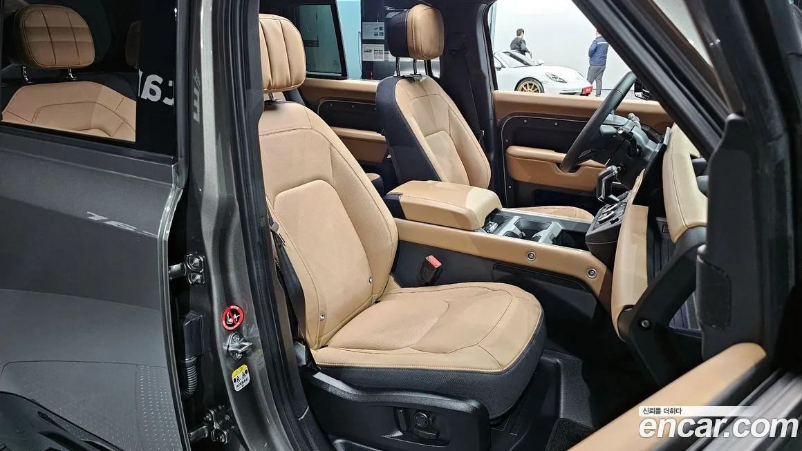 Land Rover Defender — фото 10