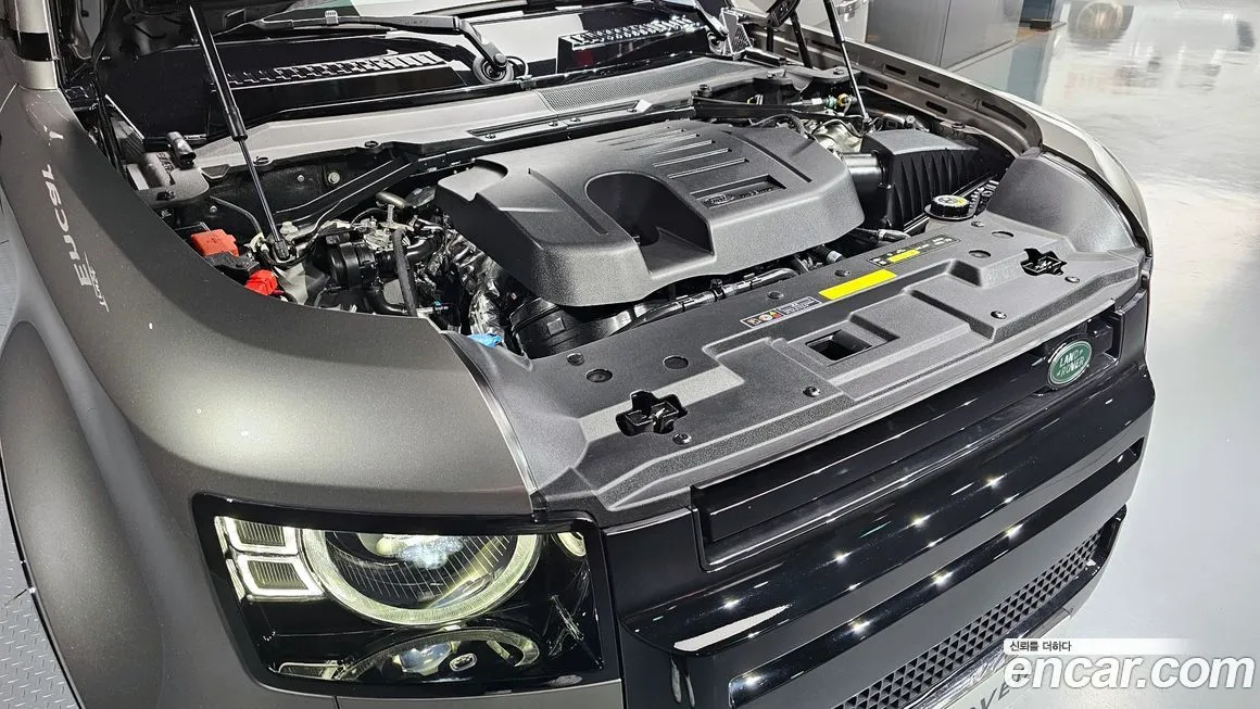 Land Rover Defender — фото 6