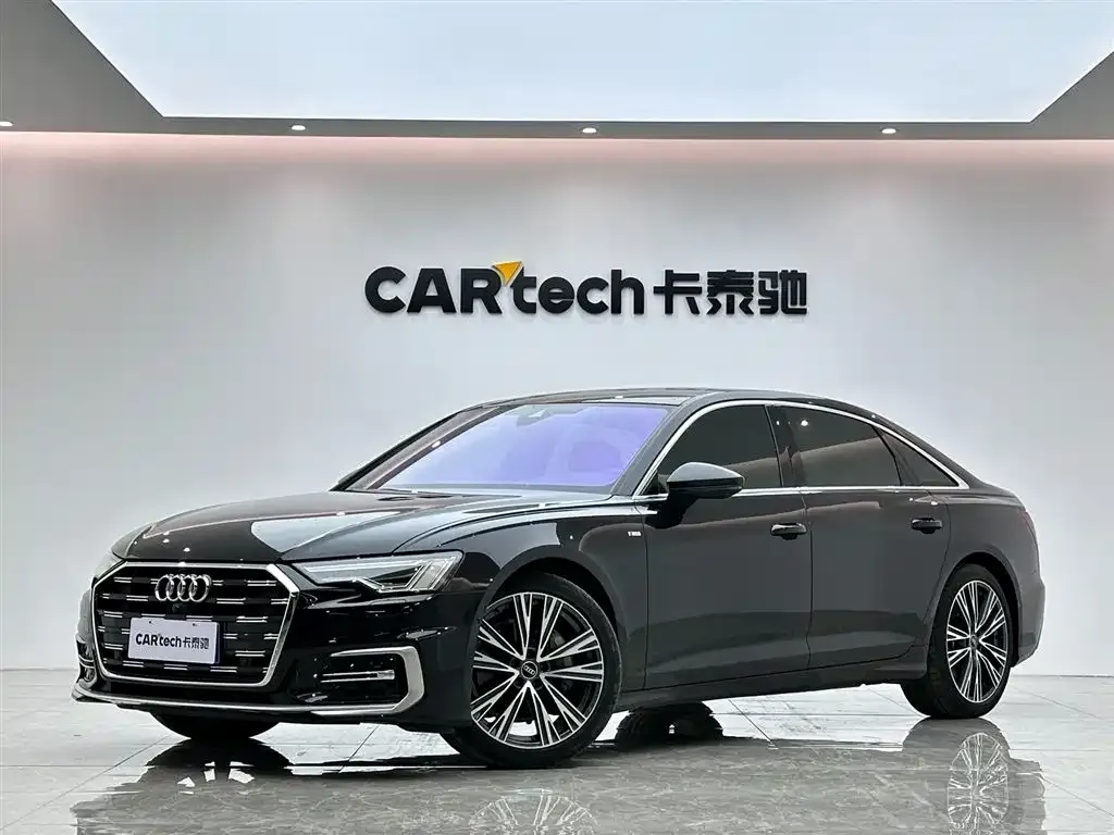 Audi A6L — фото 1