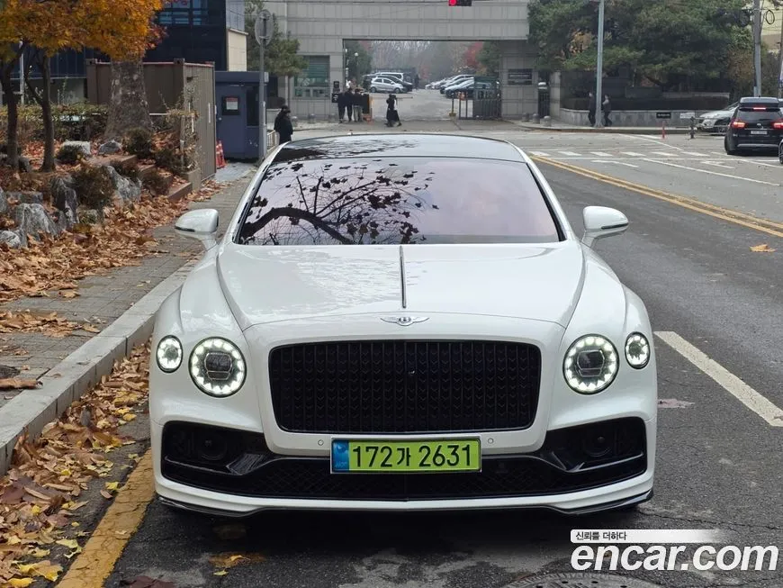 Bentley Flying Spur — фото 2