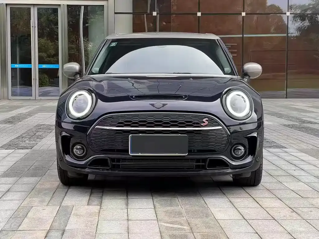 MINI Clubman — фото 2