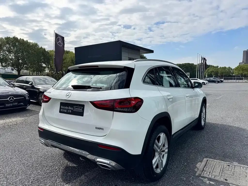 Mercedes-Benz GLA — фото 6