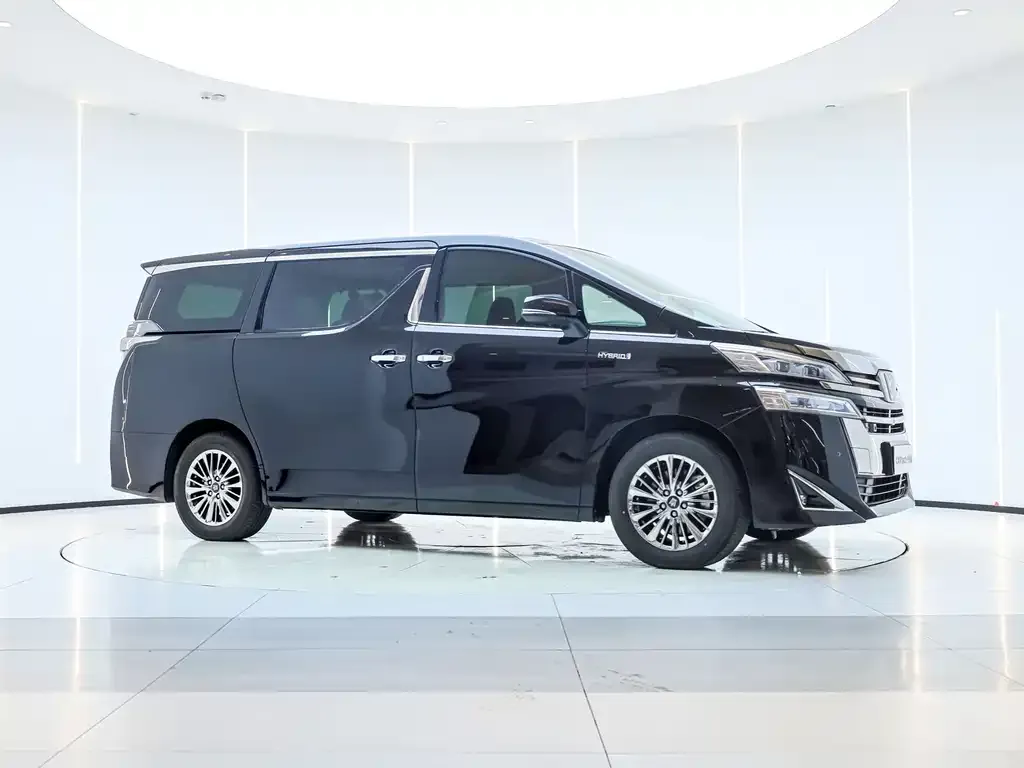 Toyota Vellfire — фото 8