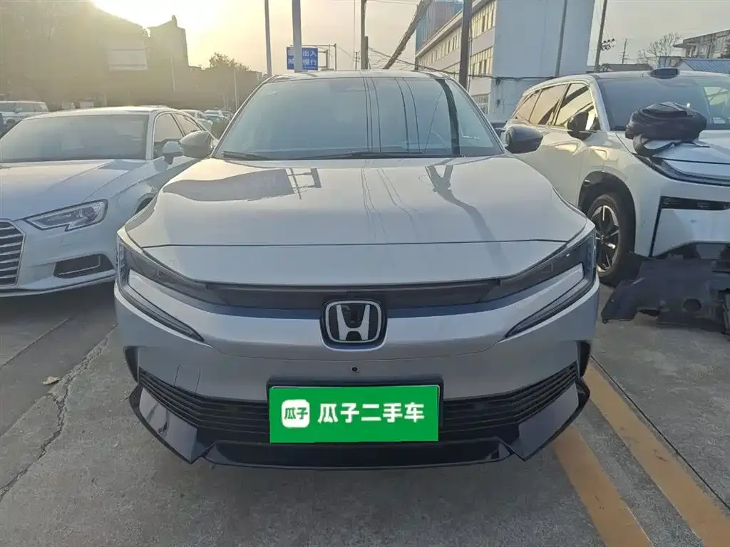 Honda e:NP2 — фото 3